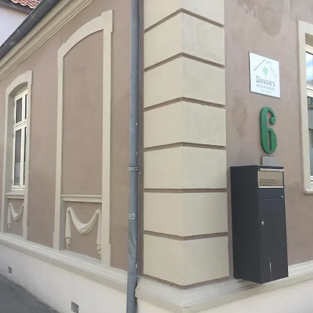 Davaa's B&B 란데르스