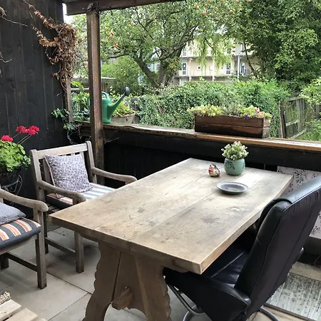 Bed & Breakfast Davaa's 3*