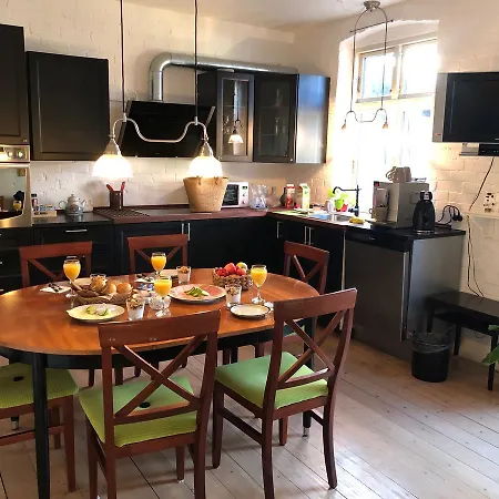 Davaa's Bed & Breakfast 3*